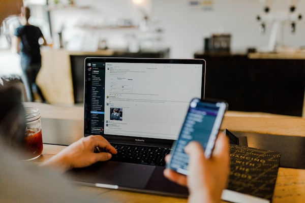 È sicuro usare i downloader video online gratuiti?